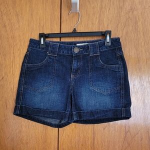 Dark denim DKNY jean shorts size 6